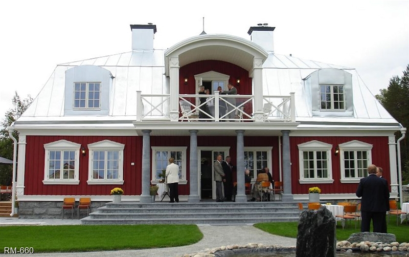 Vackert Gripsholmshus med RM fönster
