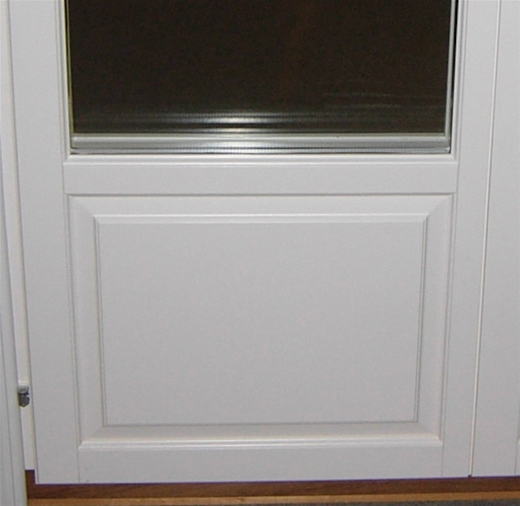 Spegelfyllning på insidan på inåtgående fönsterdörrar